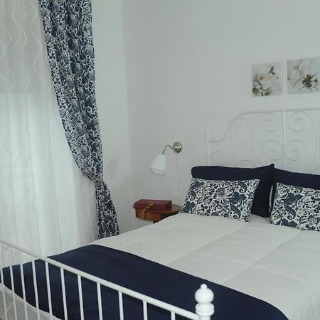 Apartment Oltremarestudios Napoli Bagian luar foto
