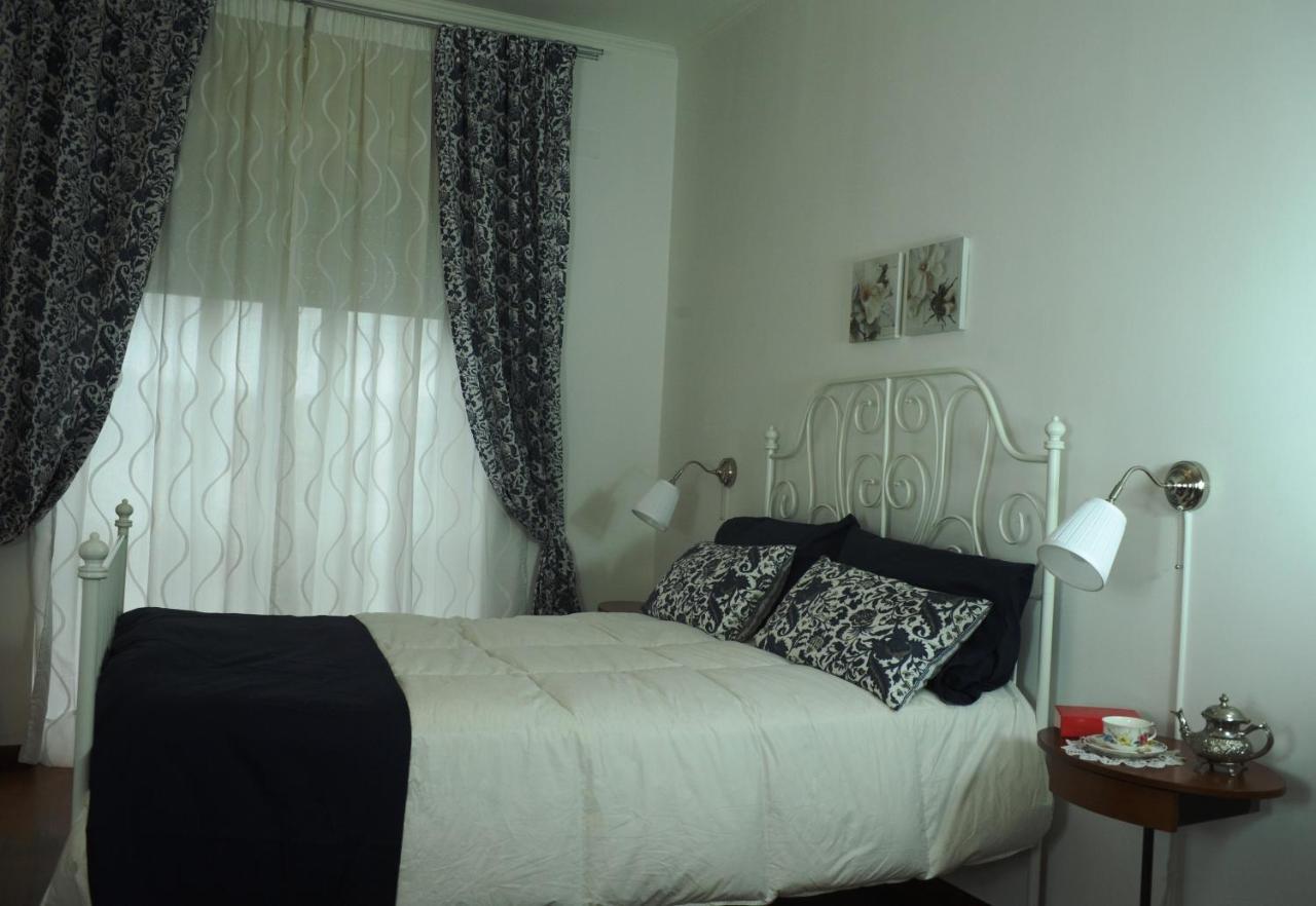 Apartment Oltremarestudios Napoli Bagian luar foto