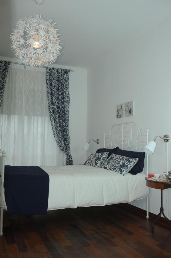 Apartment Oltremarestudios Napoli Bagian luar foto