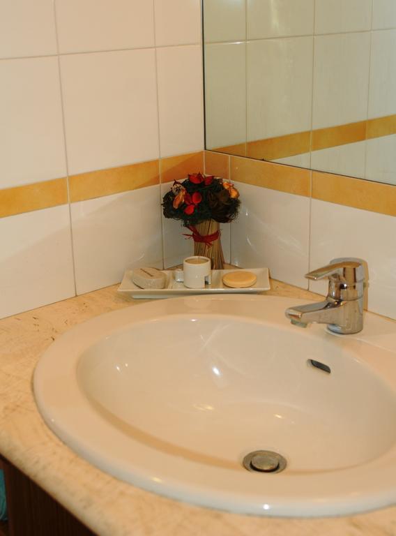 Apartment Oltremarestudios Napoli Bagian luar foto